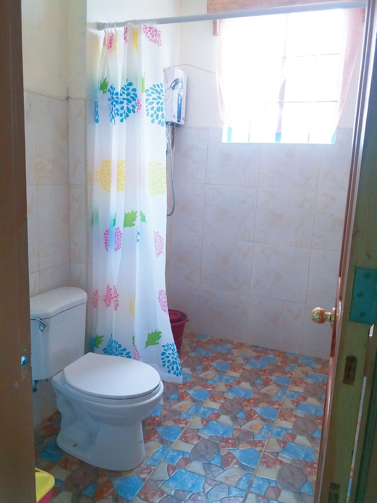 Twin Room, 1 Bedroom, Private Bathroom, Mountain View photo 2