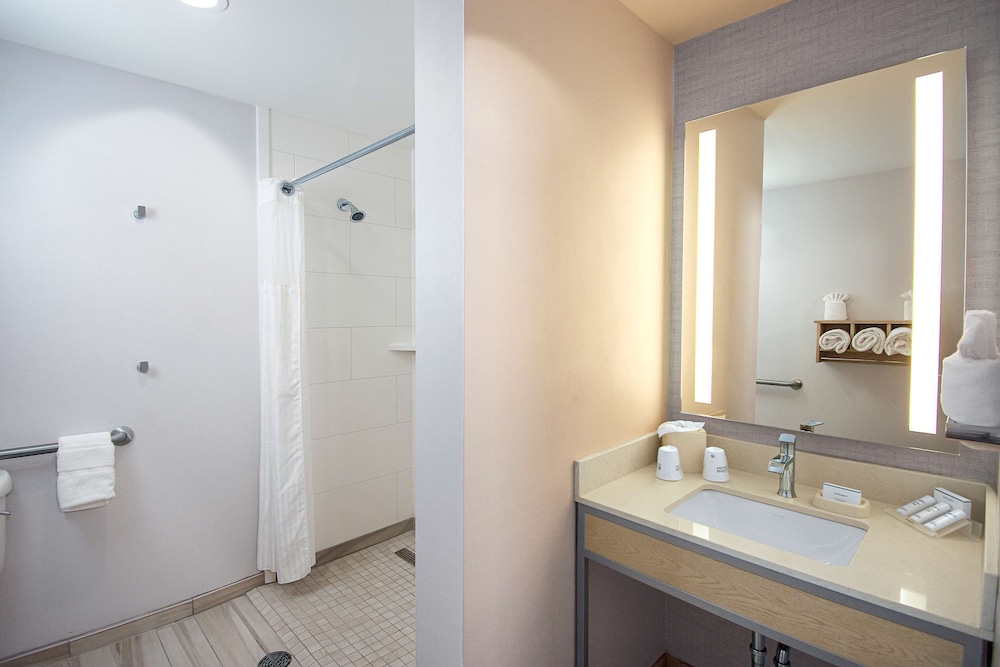 Standard Single Room, Accessible photo 3