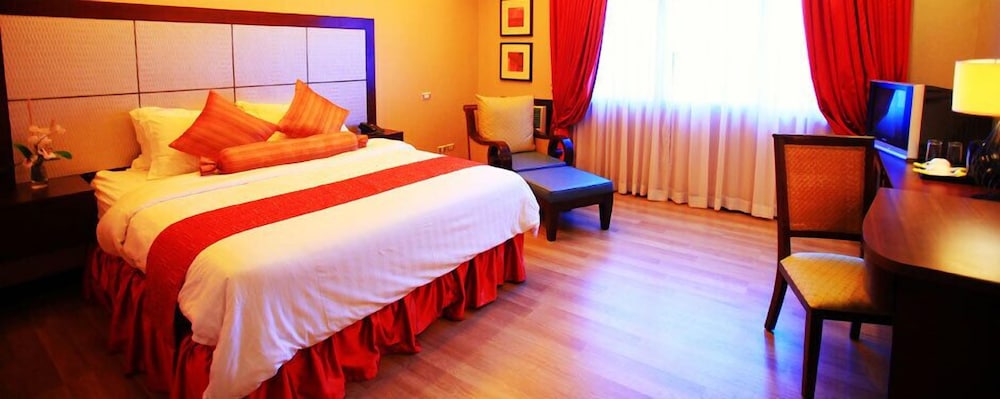 Deluxe Suite Room