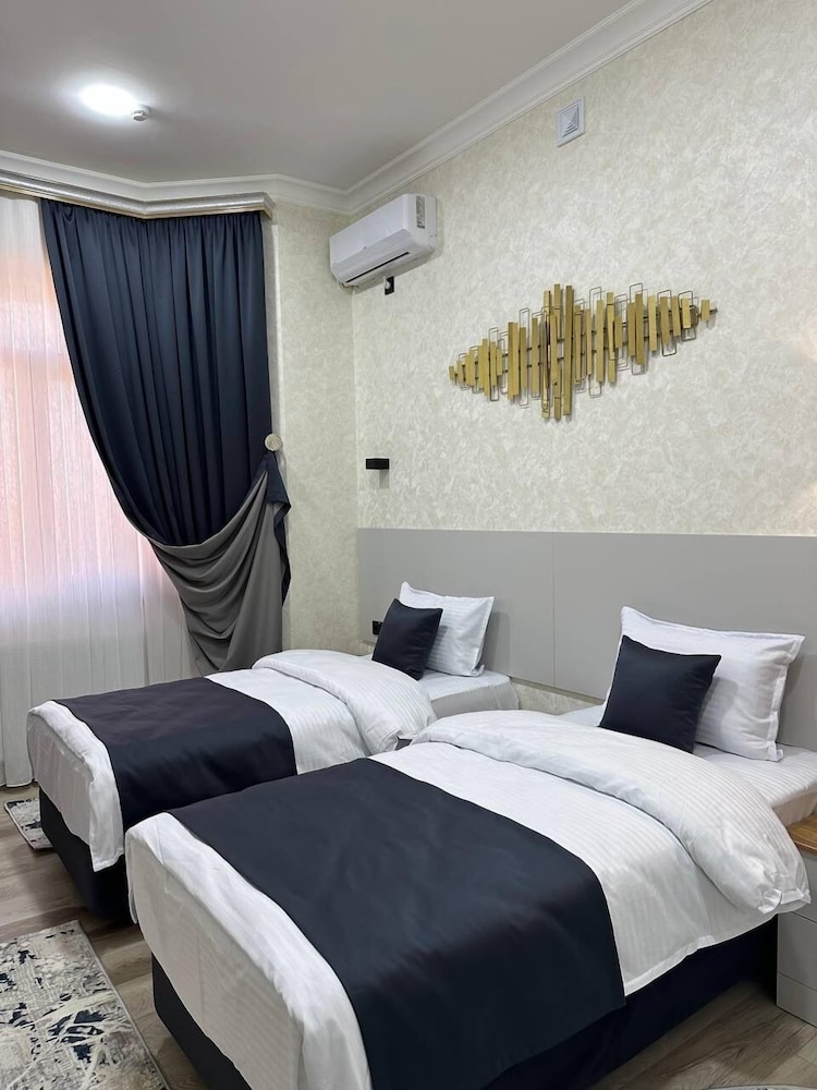 Classic Twin Room, City View