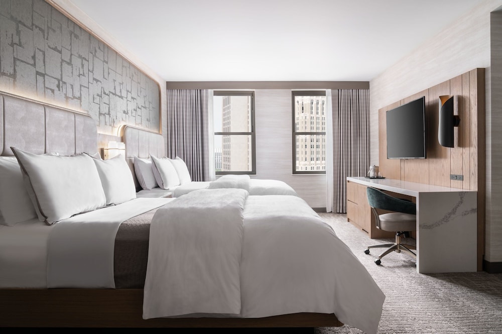 Club Room, 2 Queen Beds - Photo 2