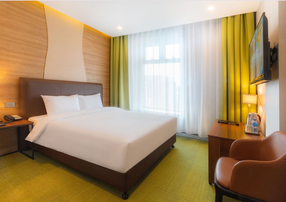 Deluxe Double Room, 1 King Bed photo 1