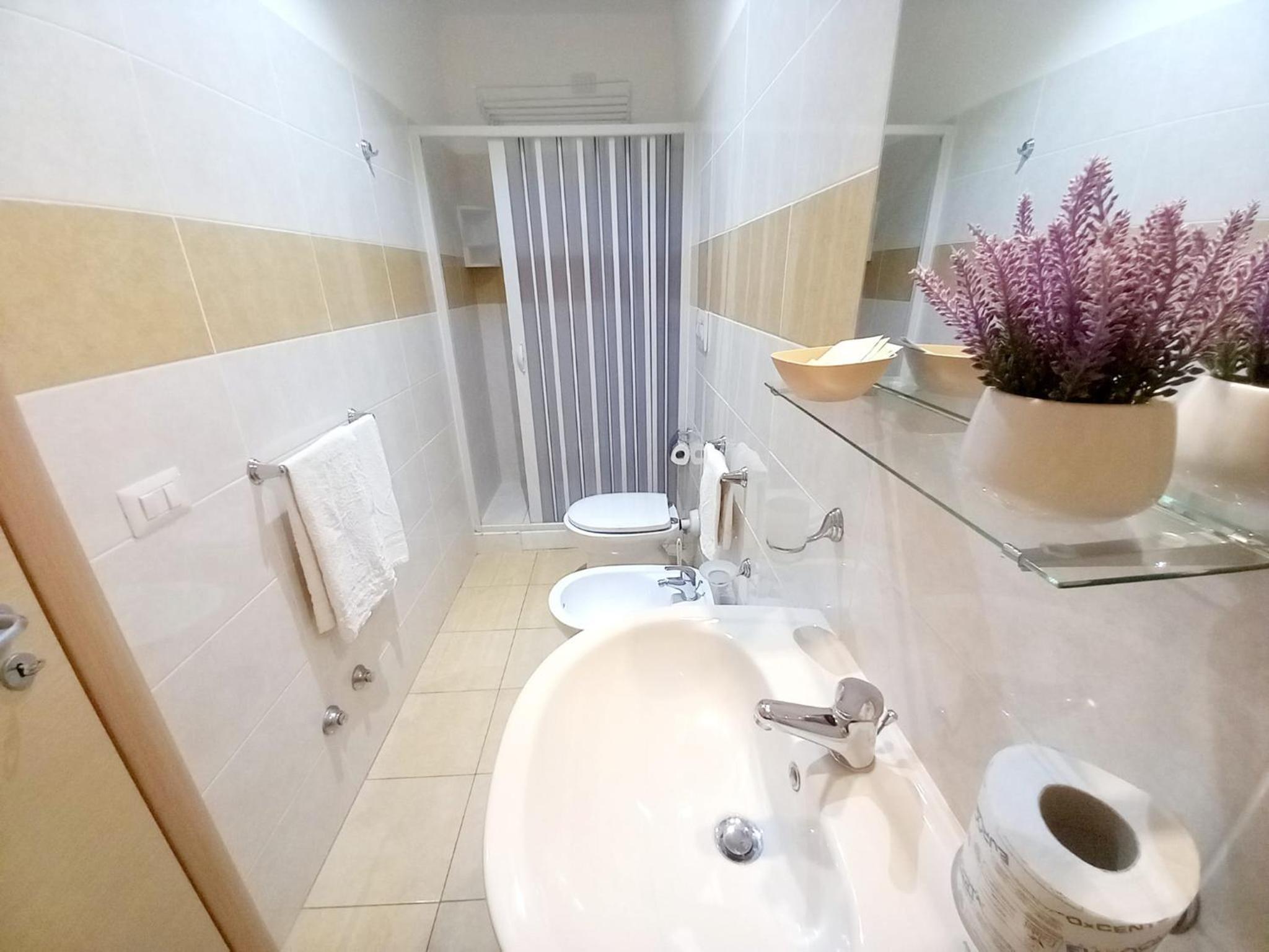Economy Double Room photo 1
