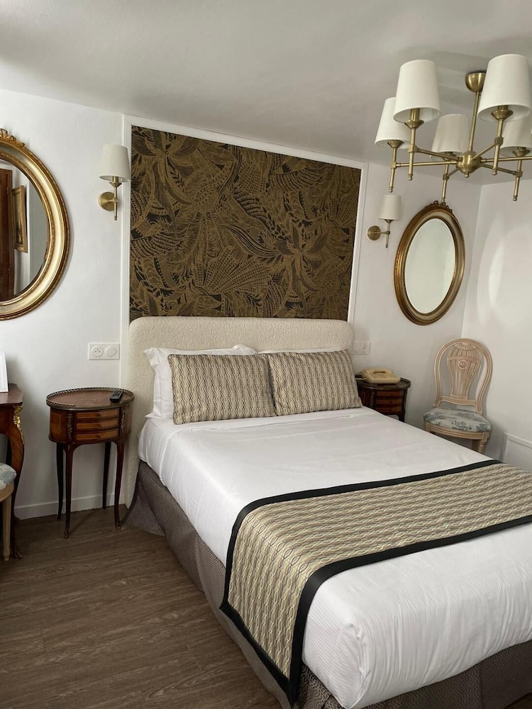 Standard Double Room photo 2