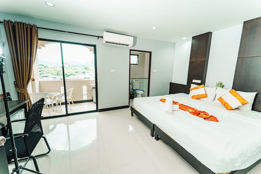 Deluxe Double or Twin Room, Mountain View photo 3
