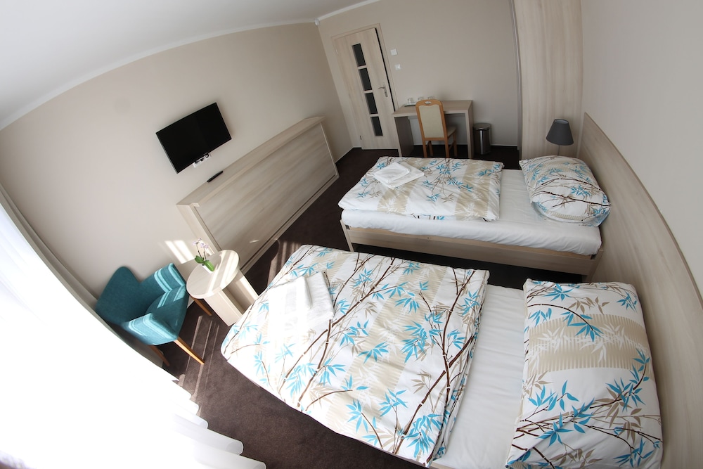 Premium Double or Twin Room, 1 Bedroom, Bathtub, City View - Photo 3