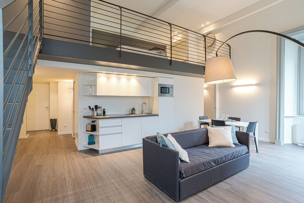 Apartment, Balcony