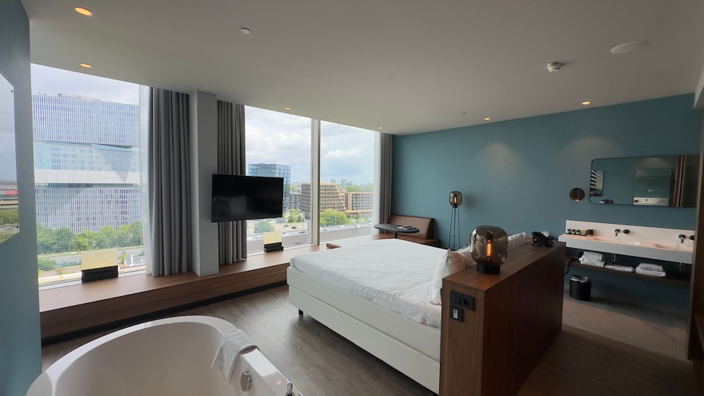 Superior Room, 1 King Bed