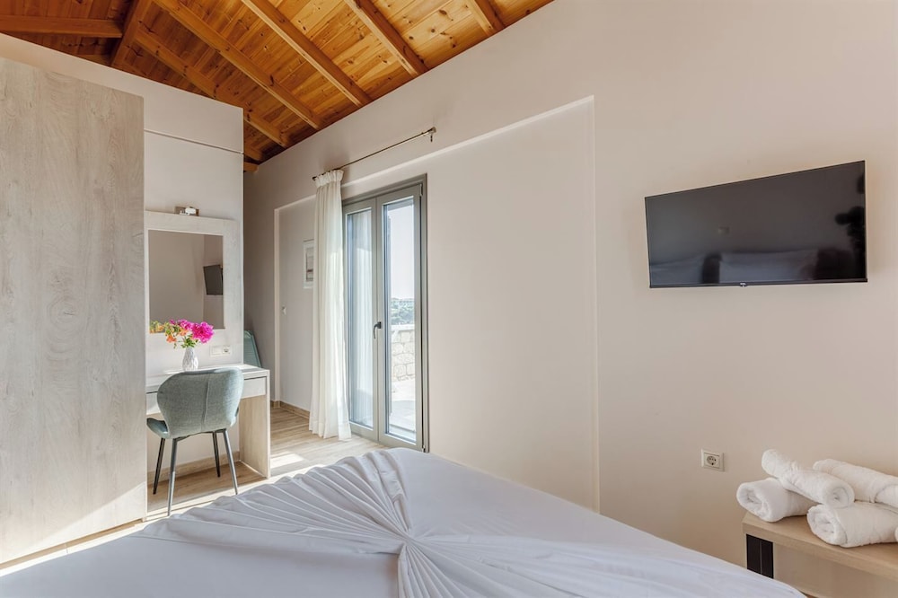 Villa photo 3