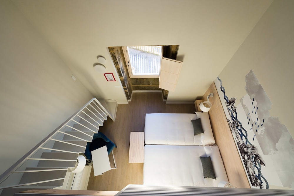 Duplex Quadruple Room
