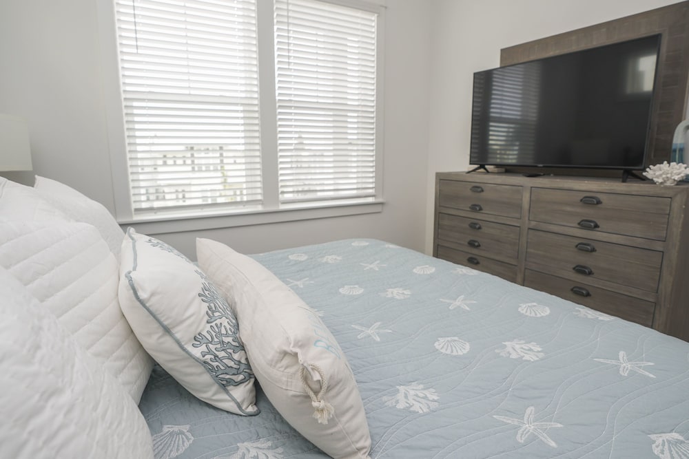 Townhome, 2 Bedrooms (South Face) photo 1