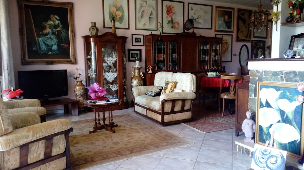 Deluxe Suite, 2 Bedrooms, Terrace, Garden View photo 2