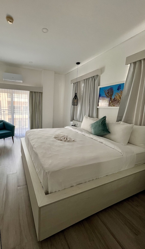 Signature Room photo 1