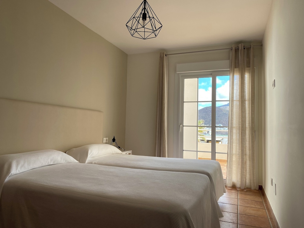 Design Apartment, 2 Bedrooms, Bay View
