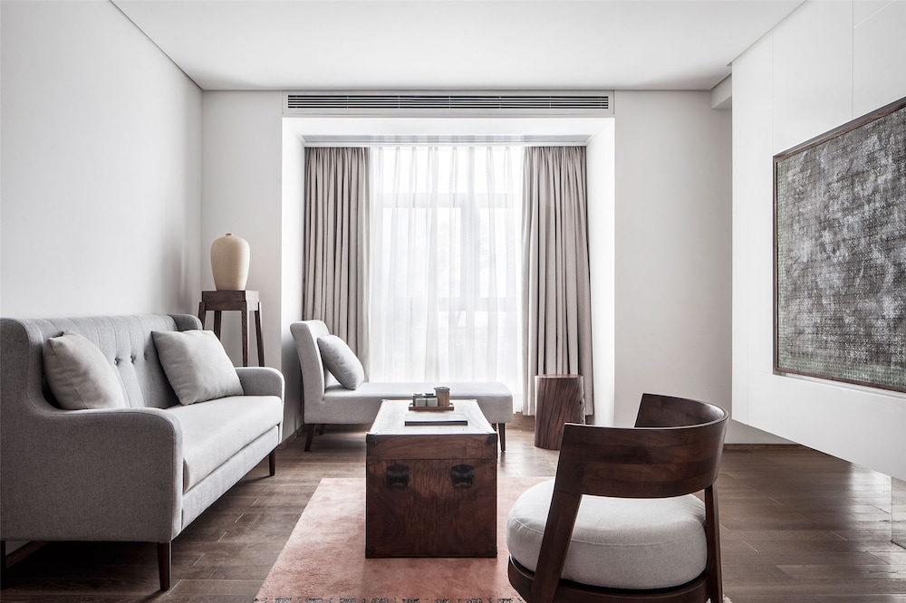 Executive Room photo 2