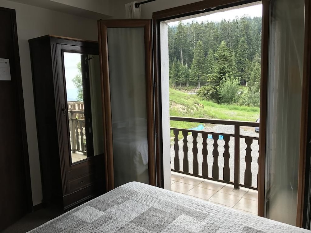 Double or Twin Room - Photo 10