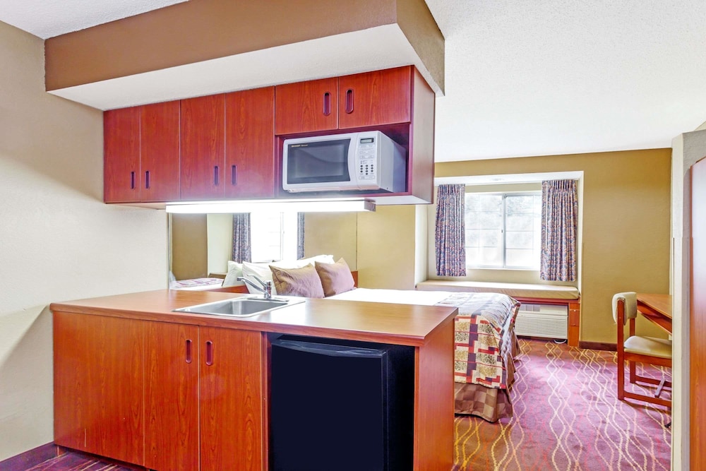 Room, Accessible - Photo 4
