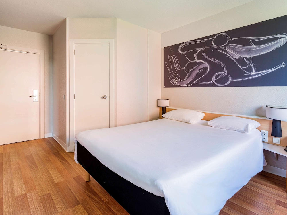 Standard Room, 1 Double Bed - Photo 5