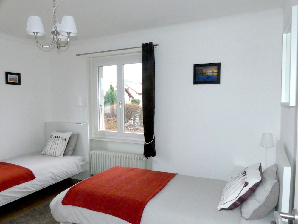 Comfort Apartment, Multiple Beds, Non Smoking, Mountain View photo 2