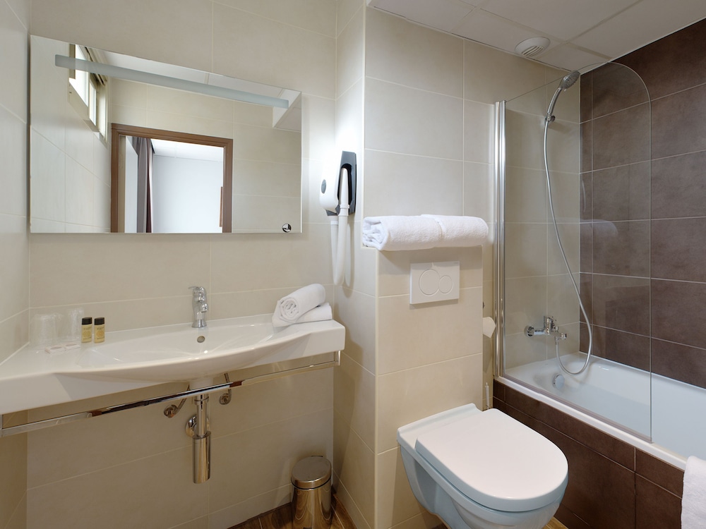 Double Room, Balcony - Photo 5
