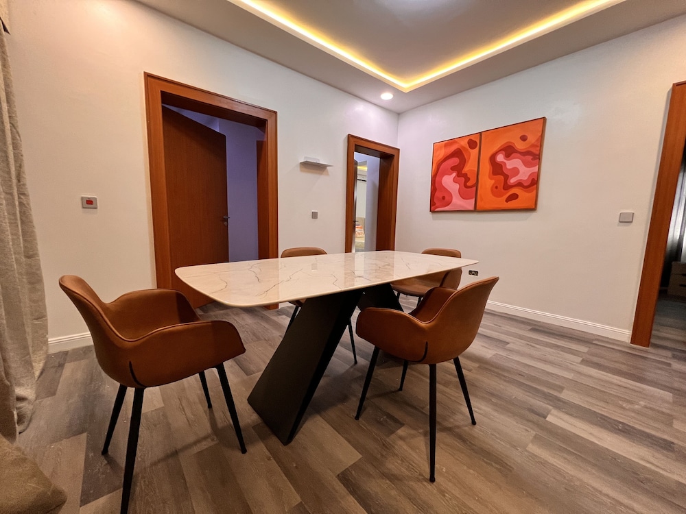 Executive Apartment photo 2