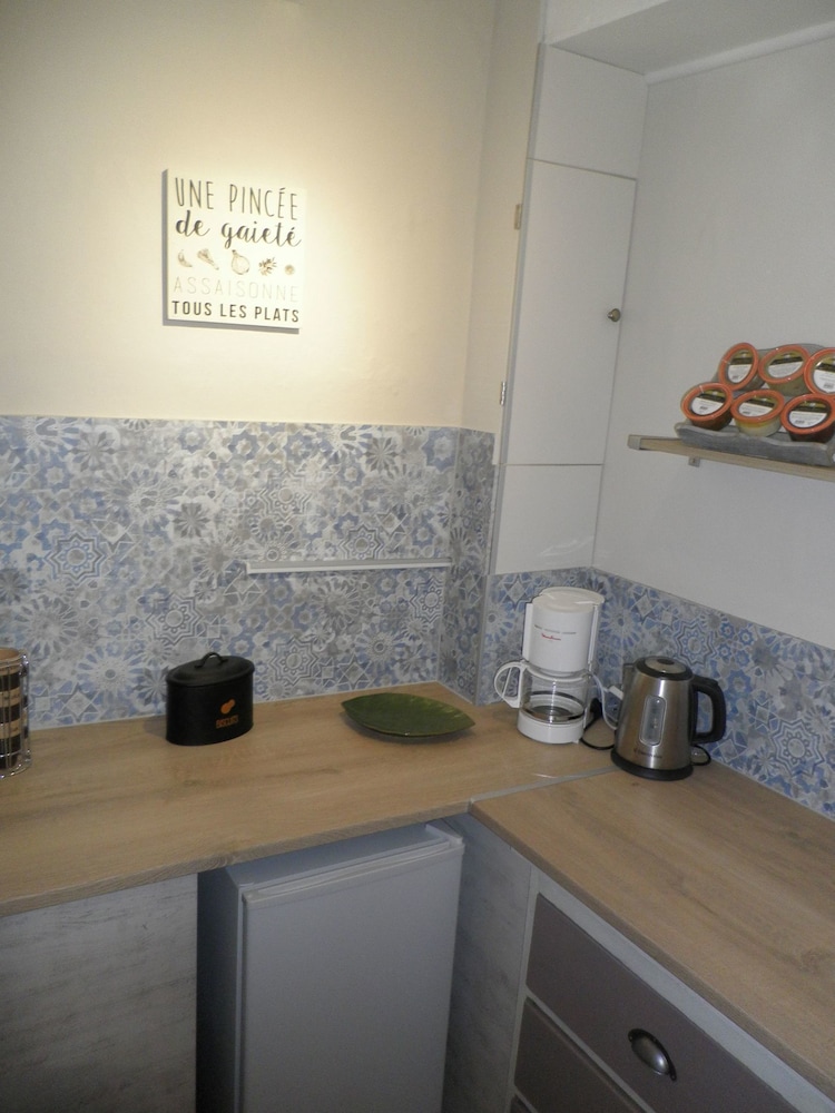 Comfort Suite, Private Bathroom (Siffait) photo 3