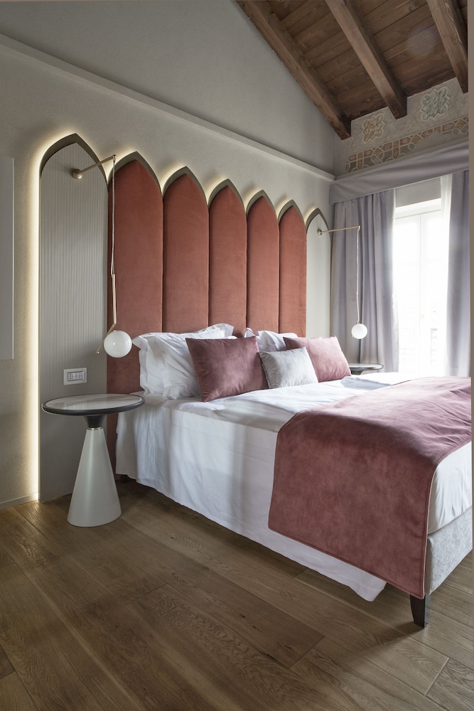 Junior Luxury Room - Photo 2