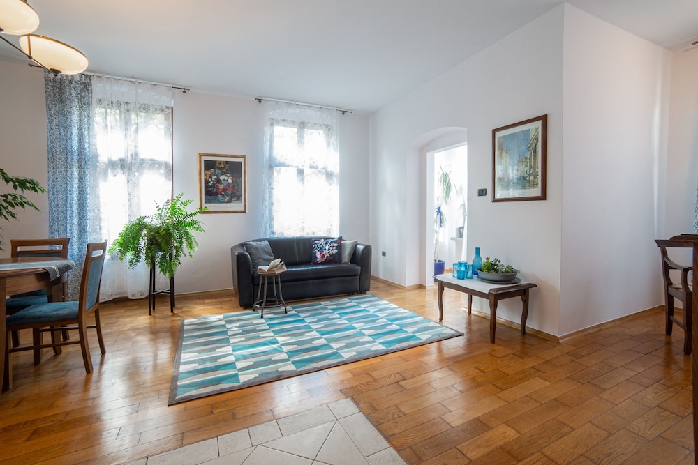 Family Apartment, 2 Bedrooms, 2 Bathrooms
