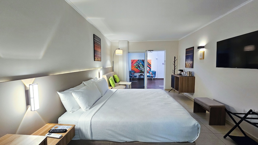 Standard Room, 1 King Bed, Non Smoking