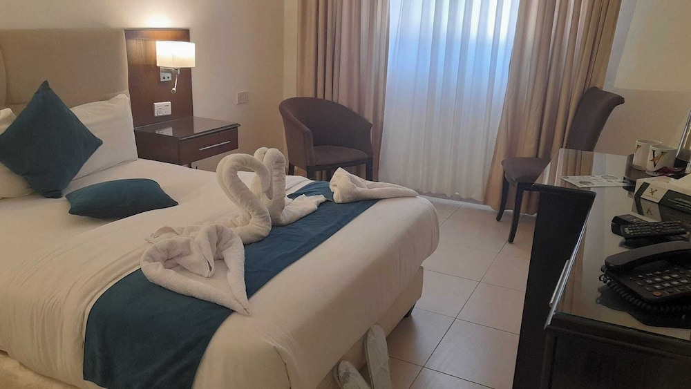 Standard Double or Twin Room, City View