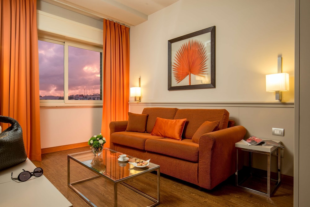 Junior Studio Suite