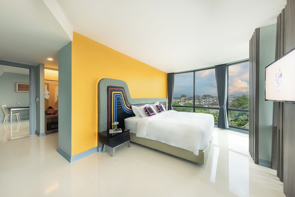 Family Suite with Bathtub (4 pax) photo 2