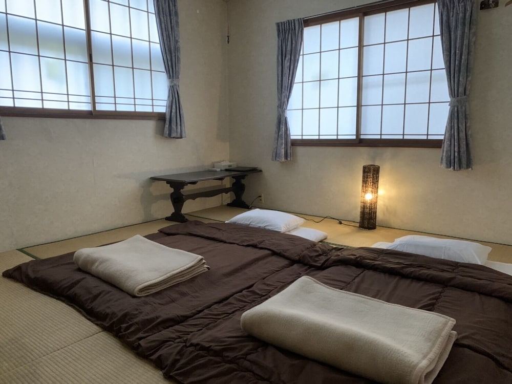 Economy Quadruple Room photo 1