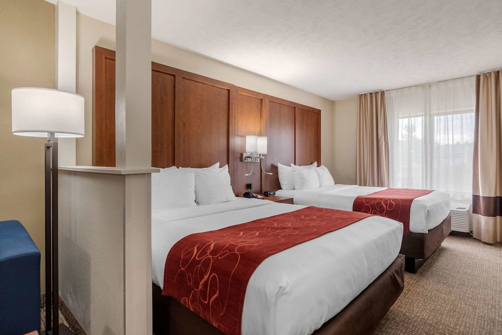 Suite, Sofabed, 2 Queen Beds, Non-Smoking - Photo 5