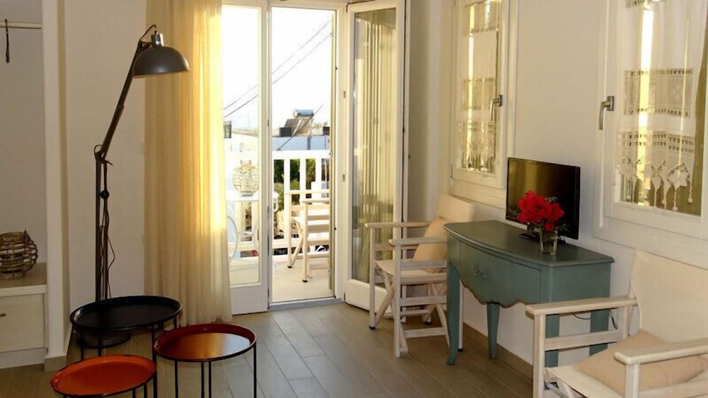 Suite, 1 Bedroom photo 2