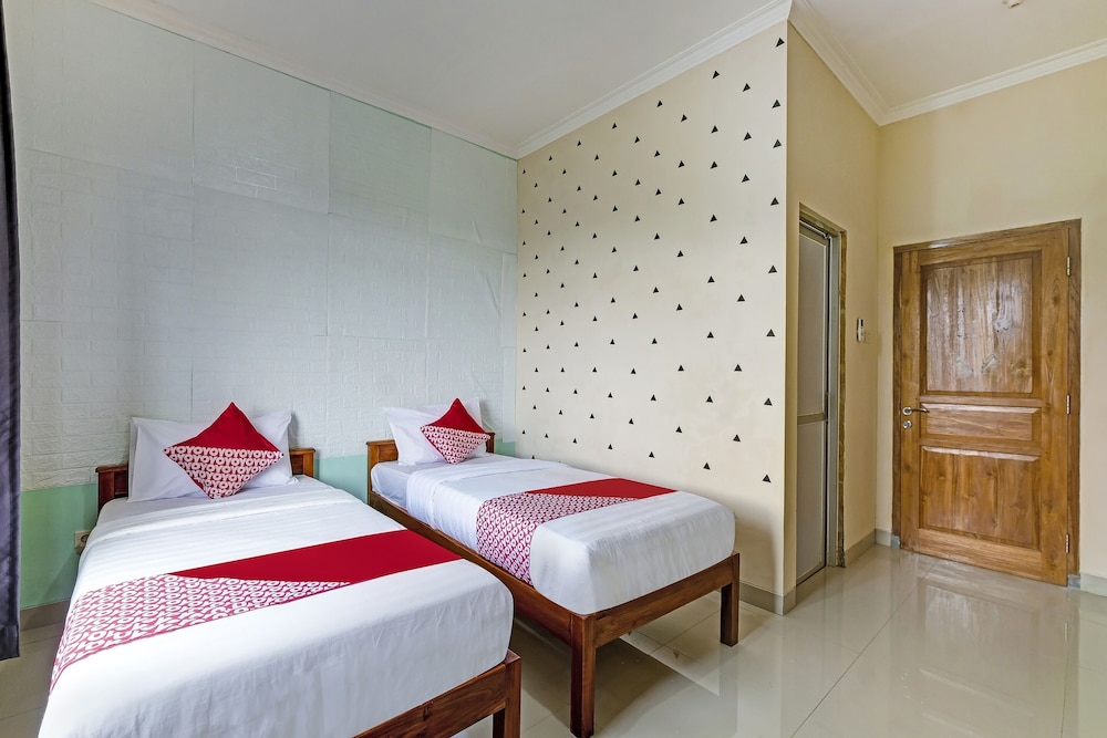 Standard Twin Room - Photo 6