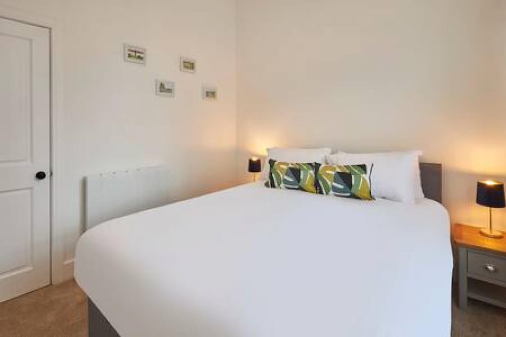 Apartment photo 1