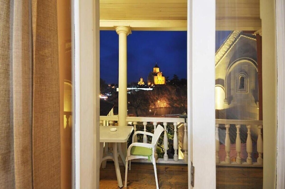 Deluxe Double or Twin Room, Balcony, City View photo 2