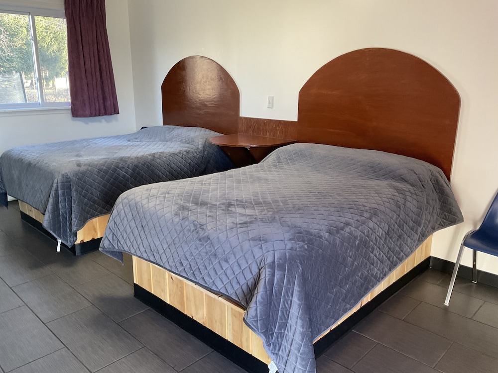 Room, 2 Double Beds photo 1