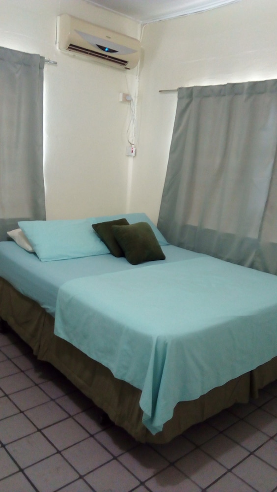 Deluxe Suite, 1 Queen Bed, Non Smoking, Refrigerator & Microwave
