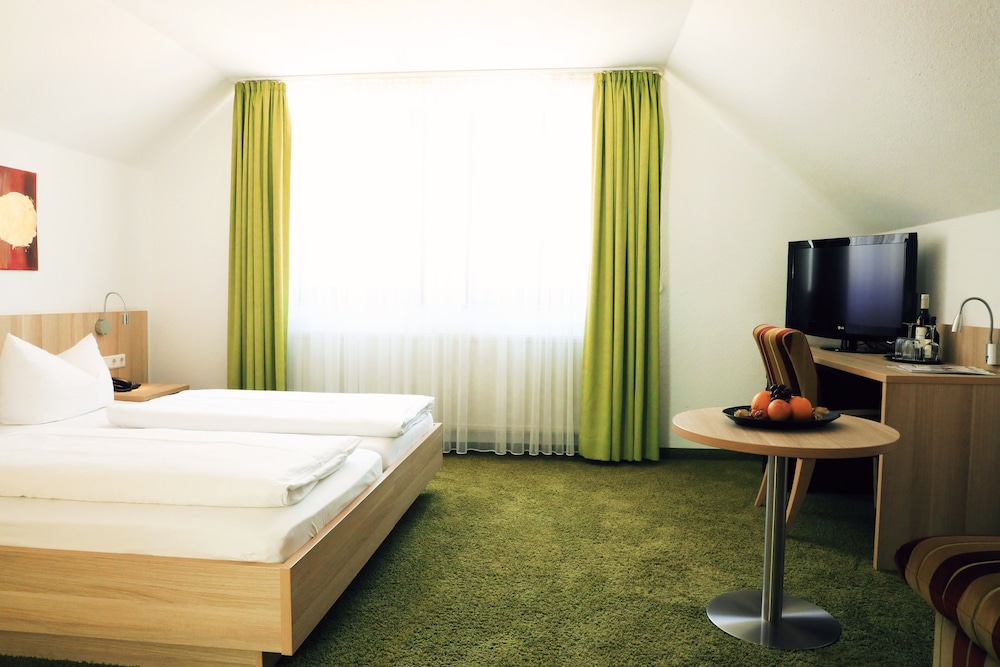 Comfort Room - Photo 1