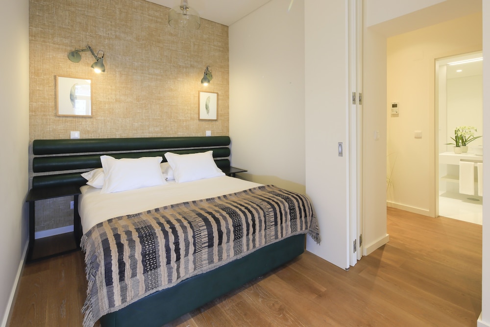 Deluxe Studio, 1 Bedroom, City View