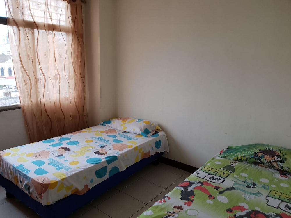 Classic Apartment, 3 Bedrooms, Non Smoking photo 3