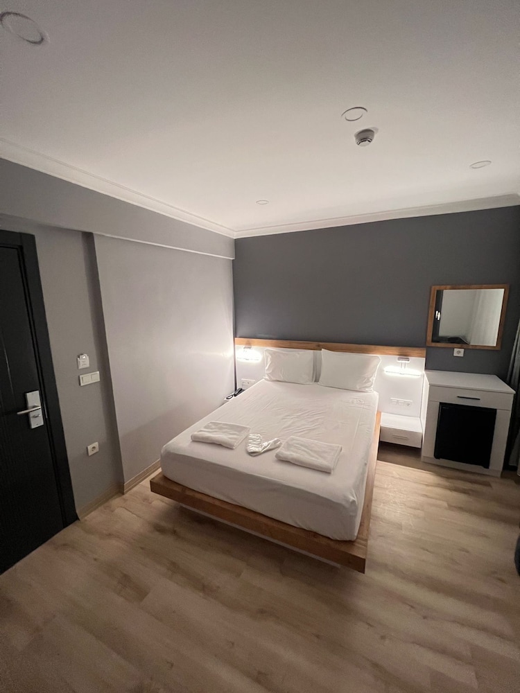 Room photo 2