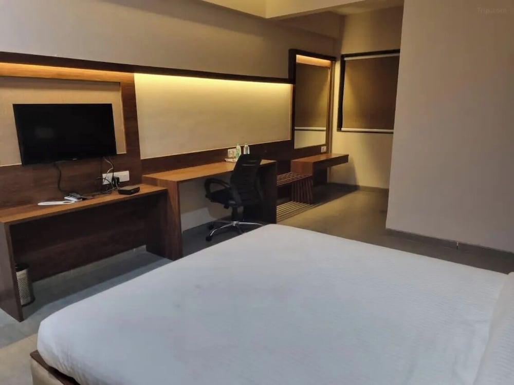Deluxe Room, Garden View