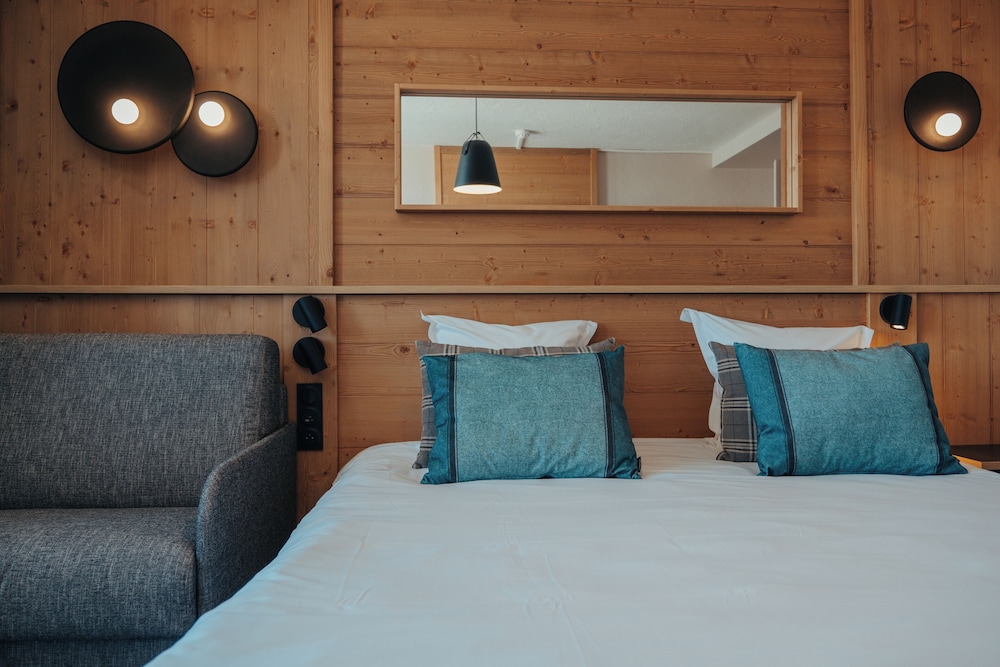 Comfort Triple Room, Slope View