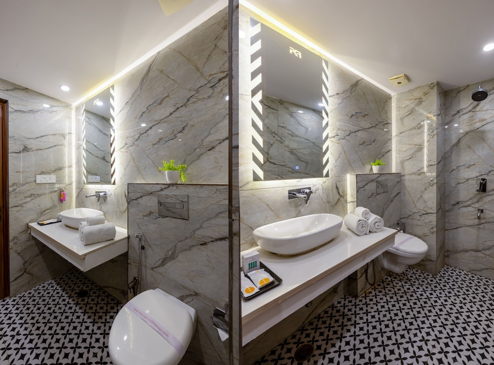 Premier Room - Photo 11