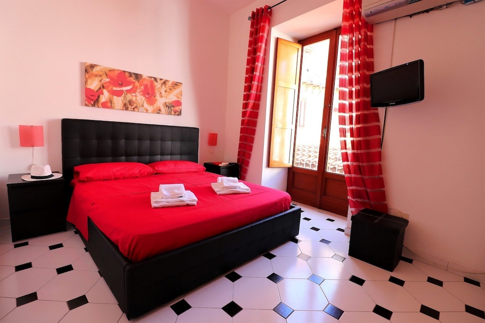 Apartment, 1 Bedroom, Smoking, Balcony