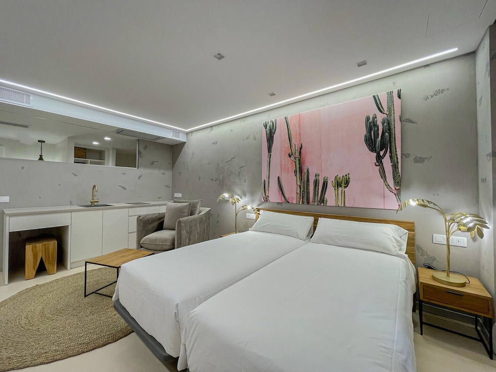 Deluxe Studio Suite (Canaria)