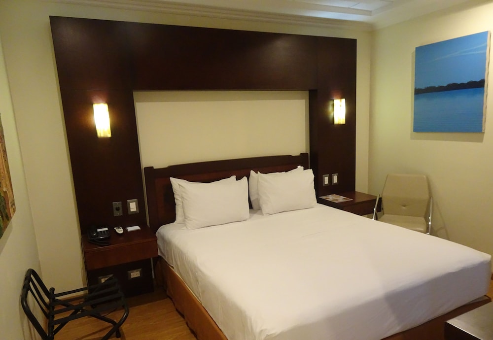 Standard Single Room - Photo 2